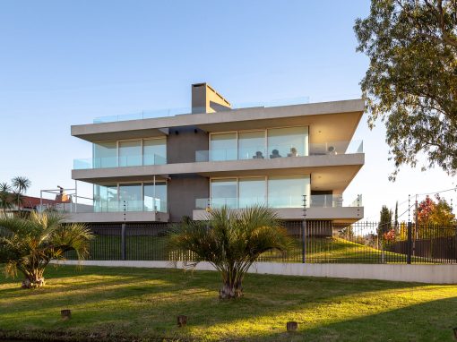 Icon Lido